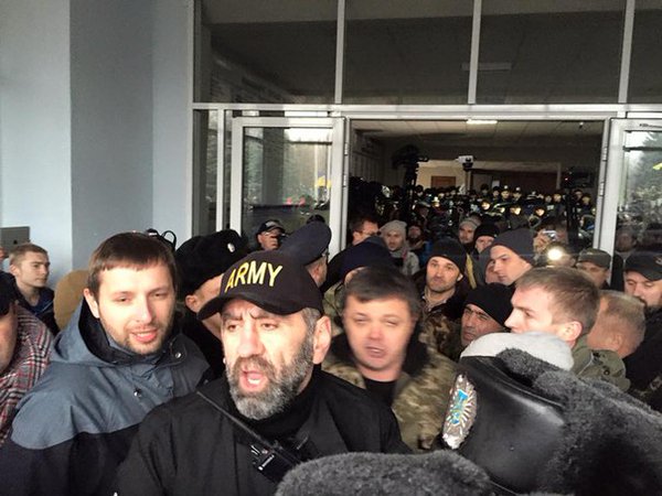 CU-ybkZUAAA3eO_.jpg:large