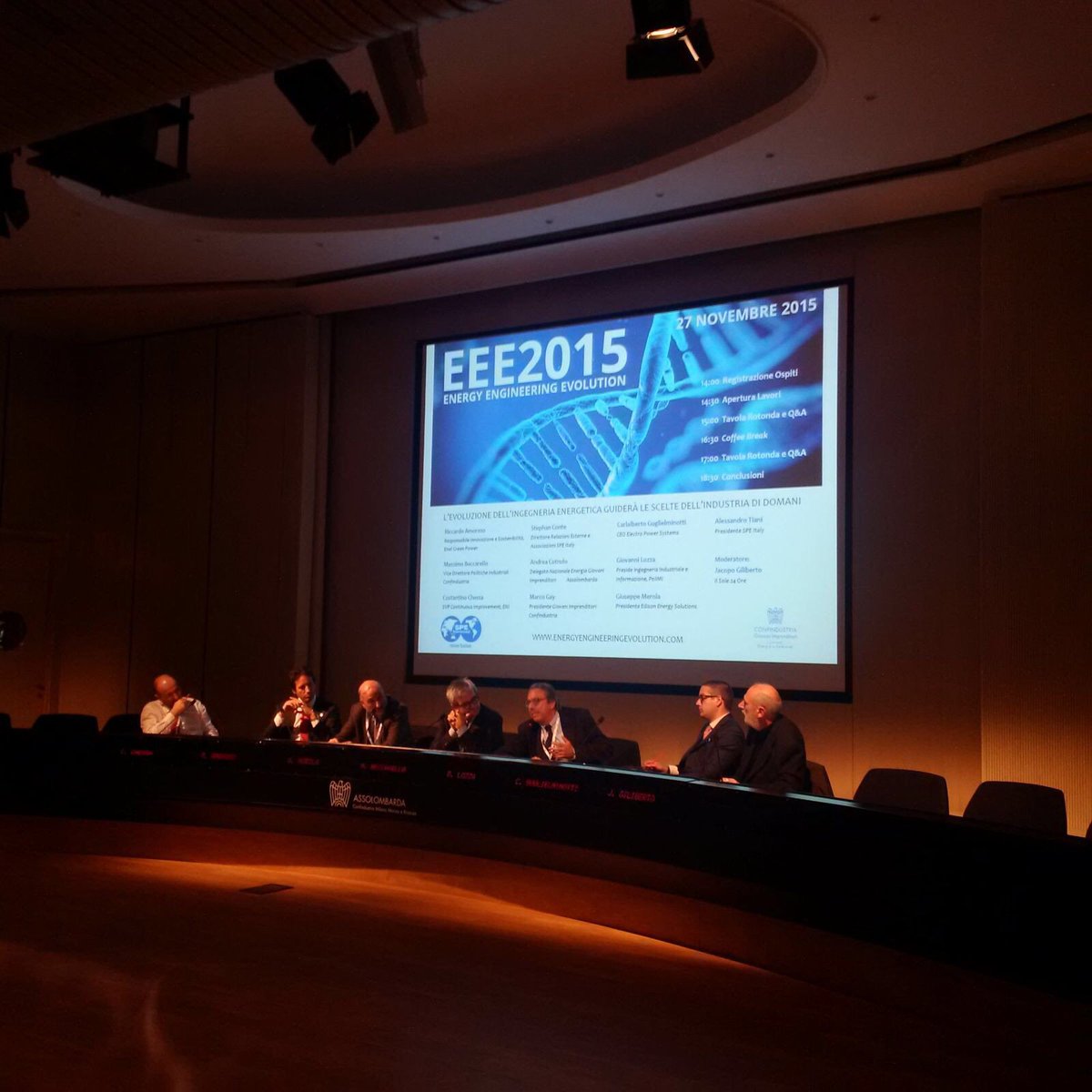 GIConfindustria's tweet photo. L'energia nell'economia mondiale
a confronto con @EdisonNews @electropowersys @enelsharing @eni @MIP_PoliMi
#EEE2015 https://t.co/FL6t5K9Pth