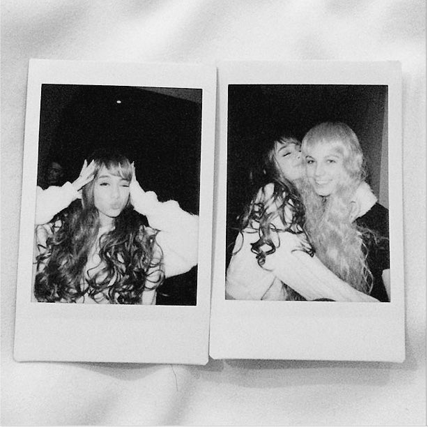 AnnieSayaaaaaa's tweet photo. All about that Polaroid 👻 @ArianaGrande you SLAY those Polaroid pics TBH like look at those https://t.co/mCy7PxDXIg