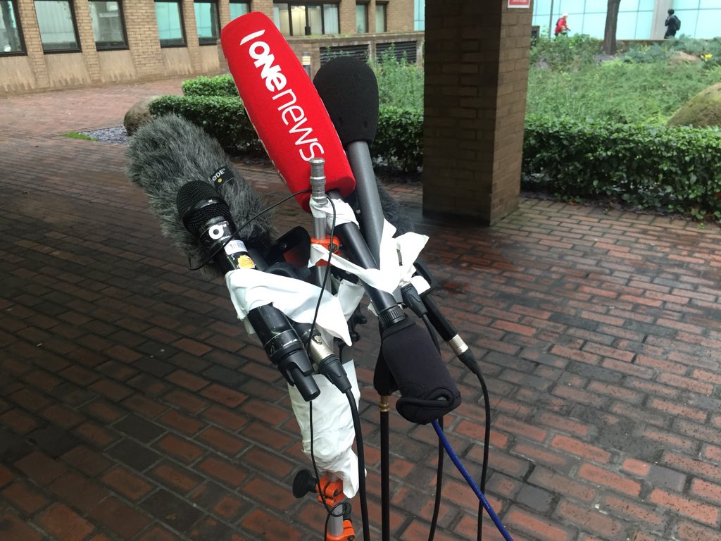 garyhoppertvnz's tweet photo. The waiting medias professional mic set up. No cairns news yet https://t.co/1T1ZPDT6SZ