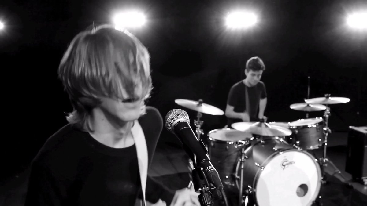 ESTRENEM CLIP!
Avui l'<a href="/enderrock/">Enderrock</a> estrena el nostre videoclip: enderrock.cat/noticia/11028/…
@discmedi <a href="/el9nou/">El 9 Nou</a> <a href="/settorello/">Setmanari Torelló</a>