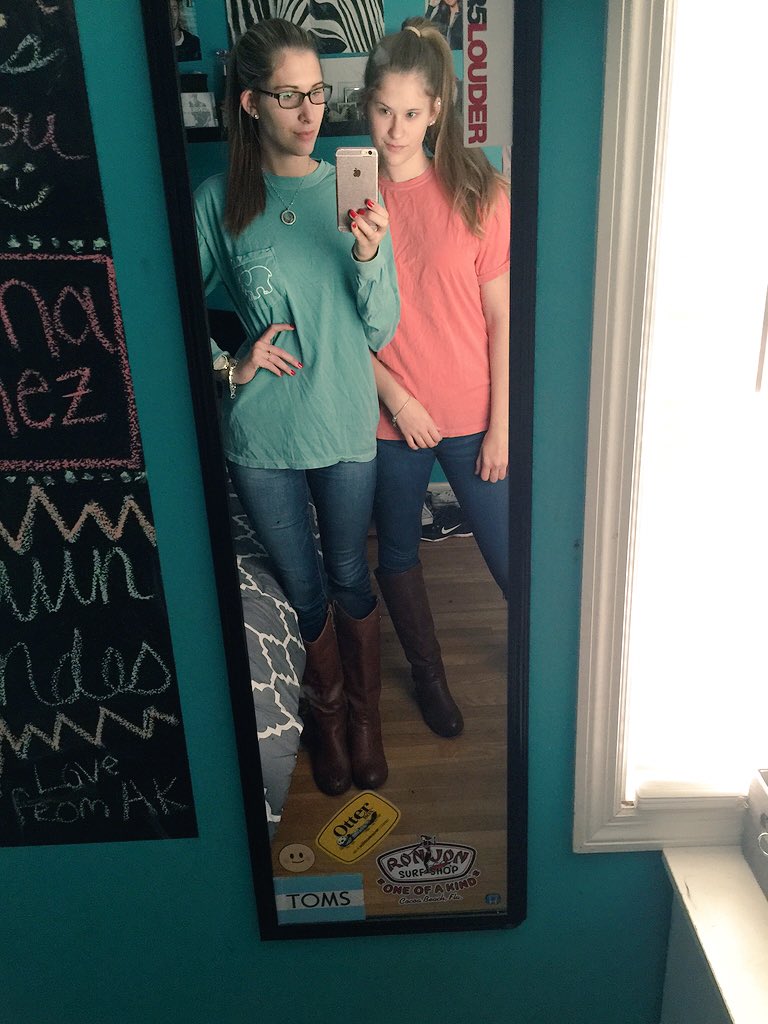 tifferbugg's tweet photo. Wrinkly shirts and boots for our "early" morning shopping trip. 👌🏼👌🏼😋 #twins ? https://t.co/C6maDrfsCj