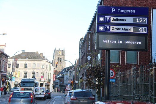 flownv's tweet photo. #Tongeren pakt uit met #parkeergeleidingssysteem. Samen met @flownv. Proud! https://t.co/avMt4wcTjZ  #parkeren https://t.co/WpJ59Xw80v