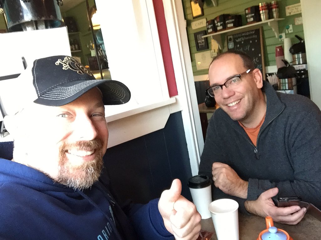 PurcelliRaptor's tweet photo. Good times catching up with @jeffchant #ImThankfulFor #CaringCounts #BeMagnanimous https://t.co/00iziAHi00