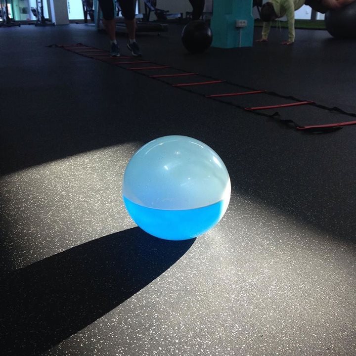 laboratori22's tweet image. Preparats per entrenar amb la #Fluiball a #Laboratori22. Seguim sumant! ift.tt/1IehLEY