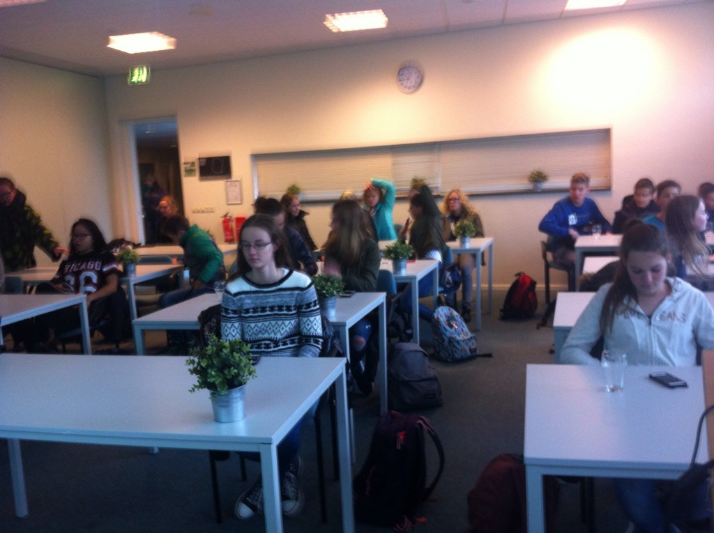 GeurtsKim's tweet photo. Intro gegeven aan technasium voor hun opdracht #vicsterksel #dekennismaker https://t.co/3Tym2F8eoV