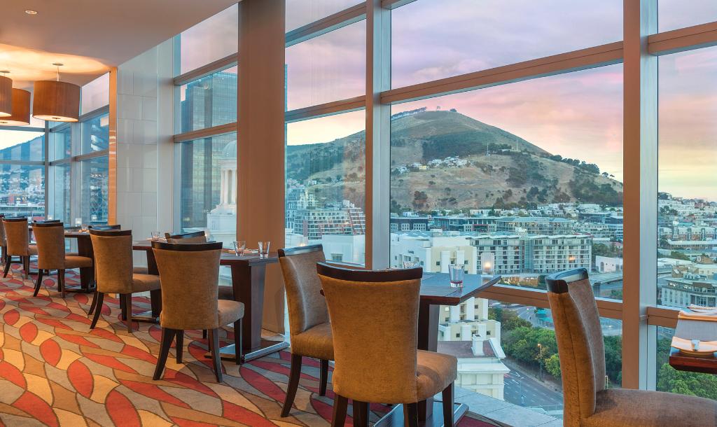 WestinCPT's tweet photo. Dine with a view at #ON19Restaurant with our vast &amp; delectable meals.
To make your booking please contact 0214129999 https://t.co/Hj3XUAAoUG
