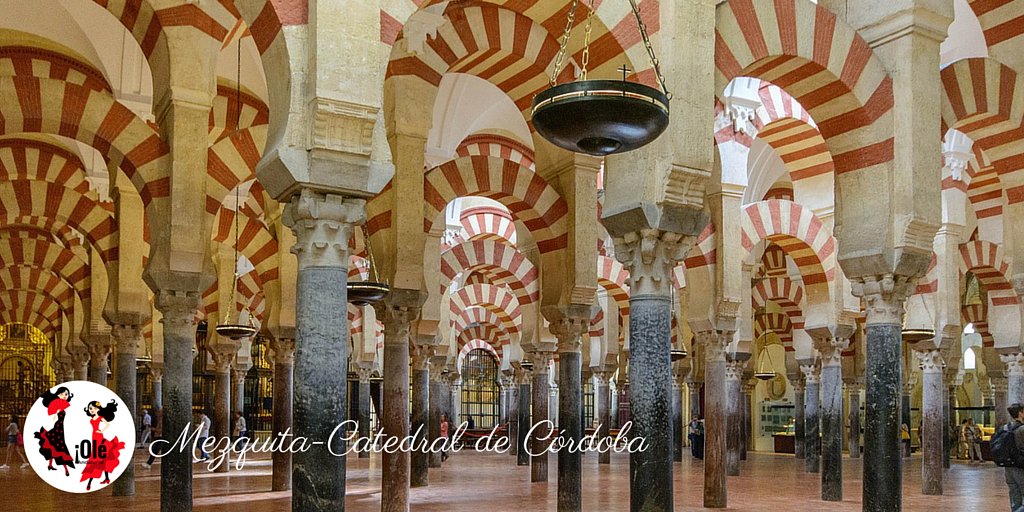 Ole_Andalucia's tweet photo. #SabíasQue La Mezquita Catedral de #Córdoba tiene 1300 columnas de mármol granito y jaspe https://t.co/FJedQK6gDi ;) https://t.co/E7ljovkfcc
