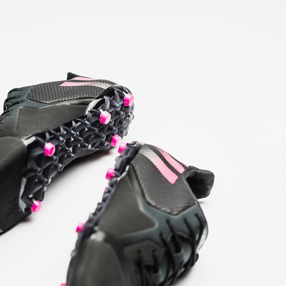 ACE 16+ TKRZ hedder <a href="/adidasfootball/">adidas Football</a>'s nyeste innovation. Skabt for at lave pannas... unis.pt/1kWVdyk