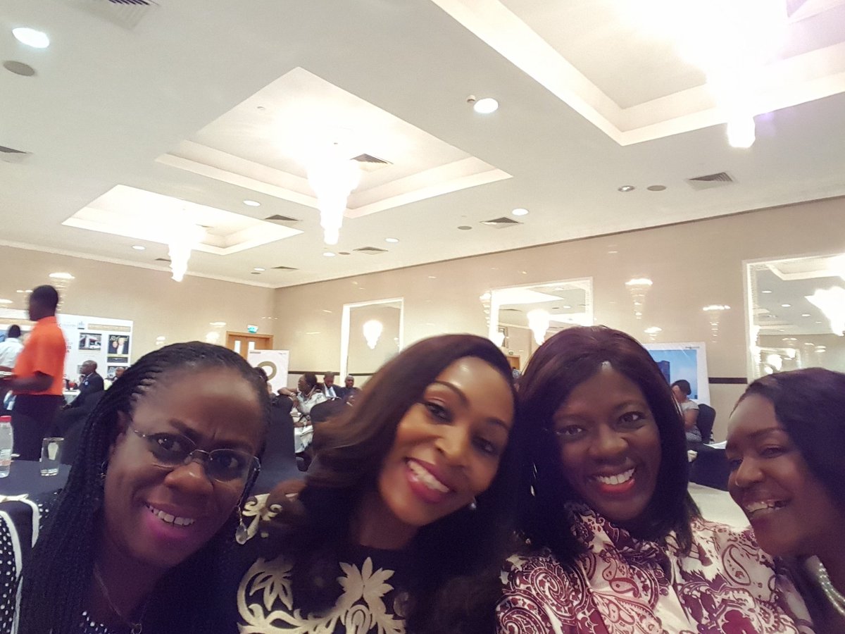 ronke_onadeko tweet picture