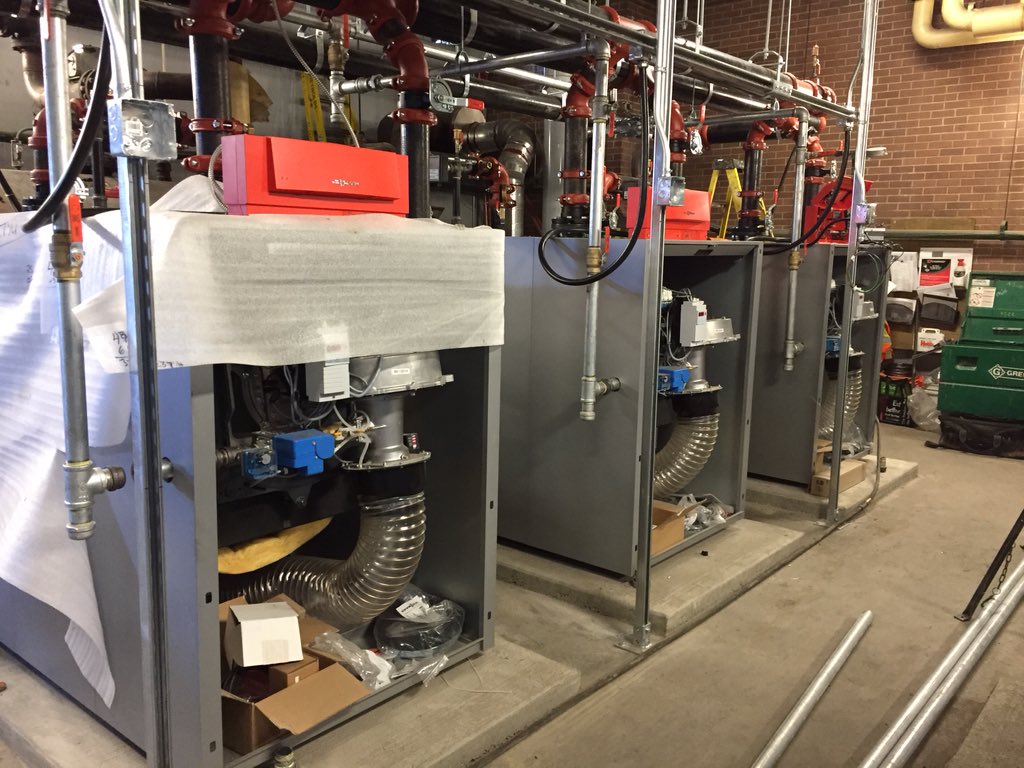 HRCE_NS's tweet photo. New natural gas boiler installed at @JLIlsleyHS and almost ready to go @heritagegas https://t.co/QQso8oYqEL
