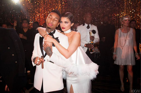 Tygabrr's tweet photo. Nova foto de Tyga e Kylie juntos, no aniversário de Kris Jenner. https://t.co/5smlZRd0J7