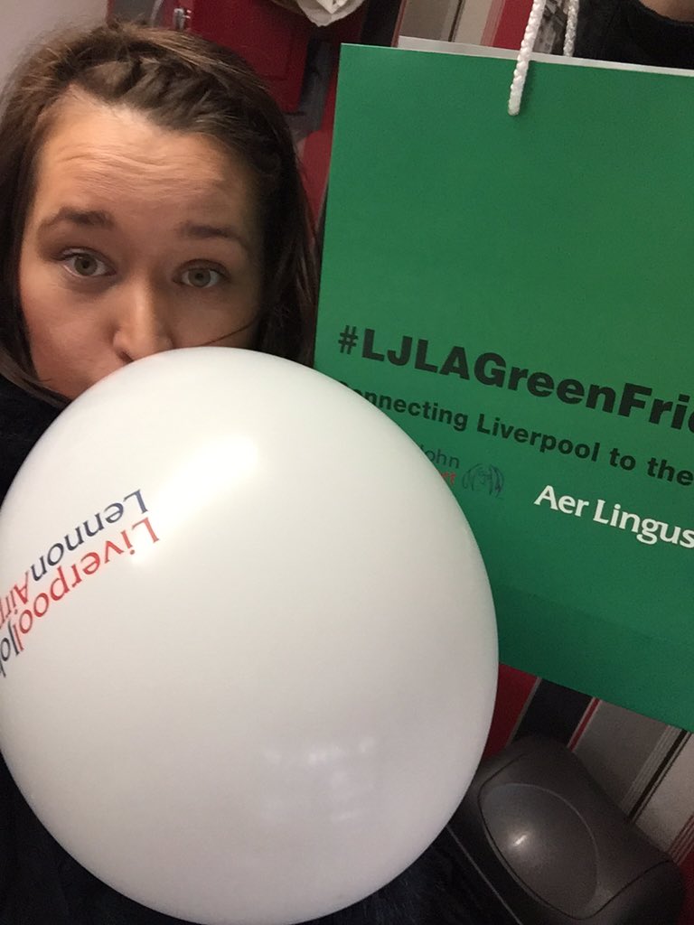 carly_rebek_xox's tweet photo. @LPL_Airport #LJLAGreenFriday #airportstaff i need to win! #retweet #NYC https://t.co/MtWsQq3gix