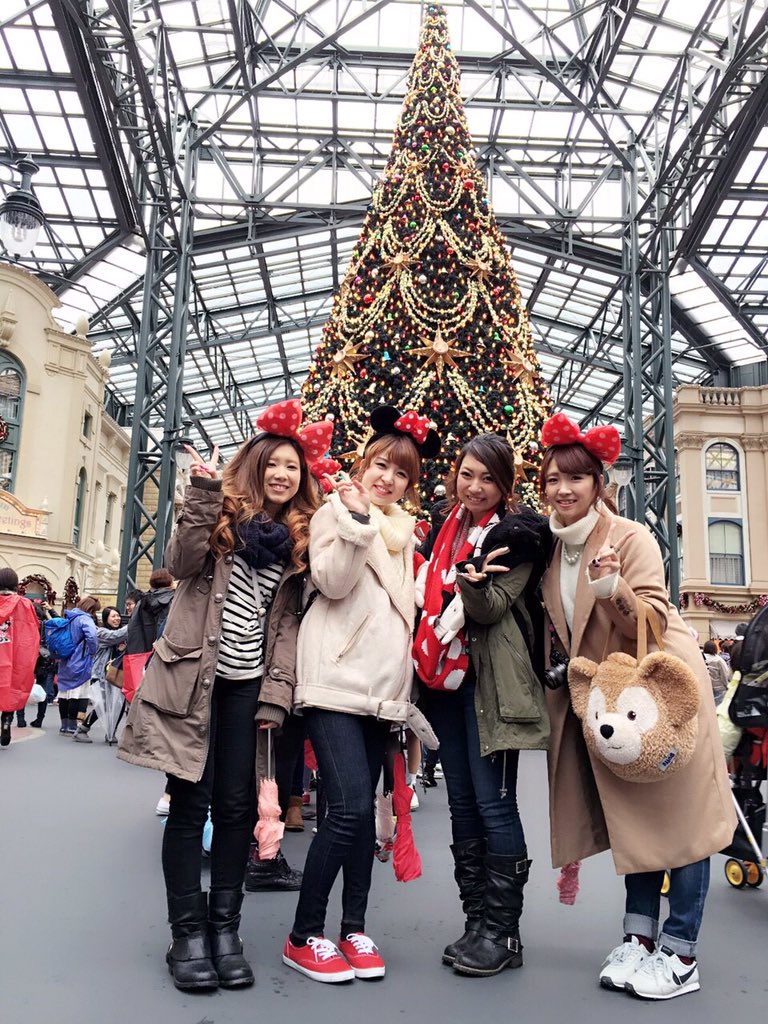 職場でディズニー♡楽しかった♡明日はI LIVE YOU仙台か！参戦組楽しんでね〜(；ω；)💓