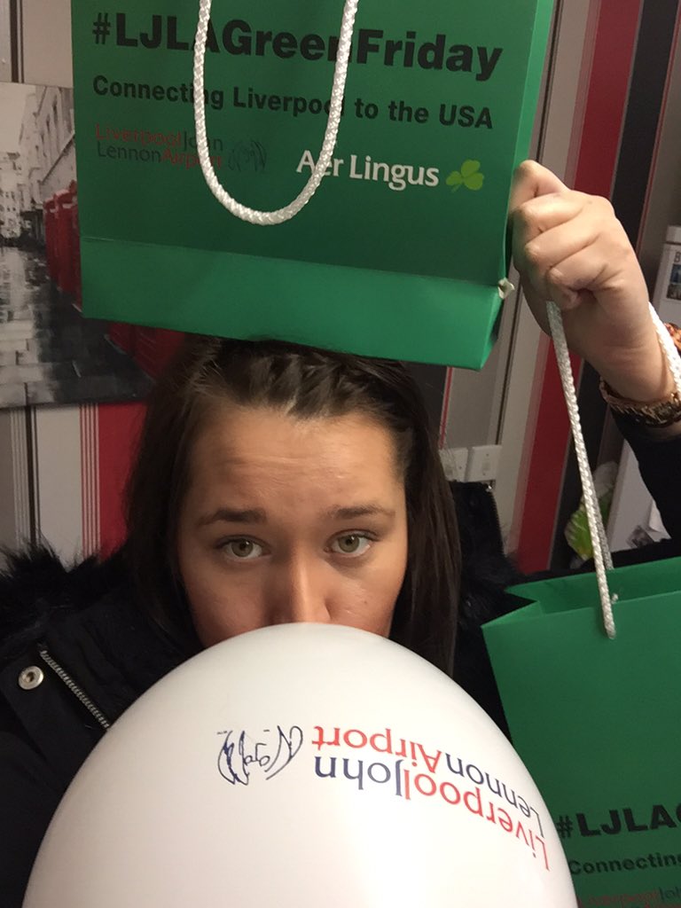 carly_rebek_xox's tweet photo. @LPL_Airport #LJLAGreenFriday #airportstaff i need to win! #retweet #NYC https://t.co/OacJExbQ4G