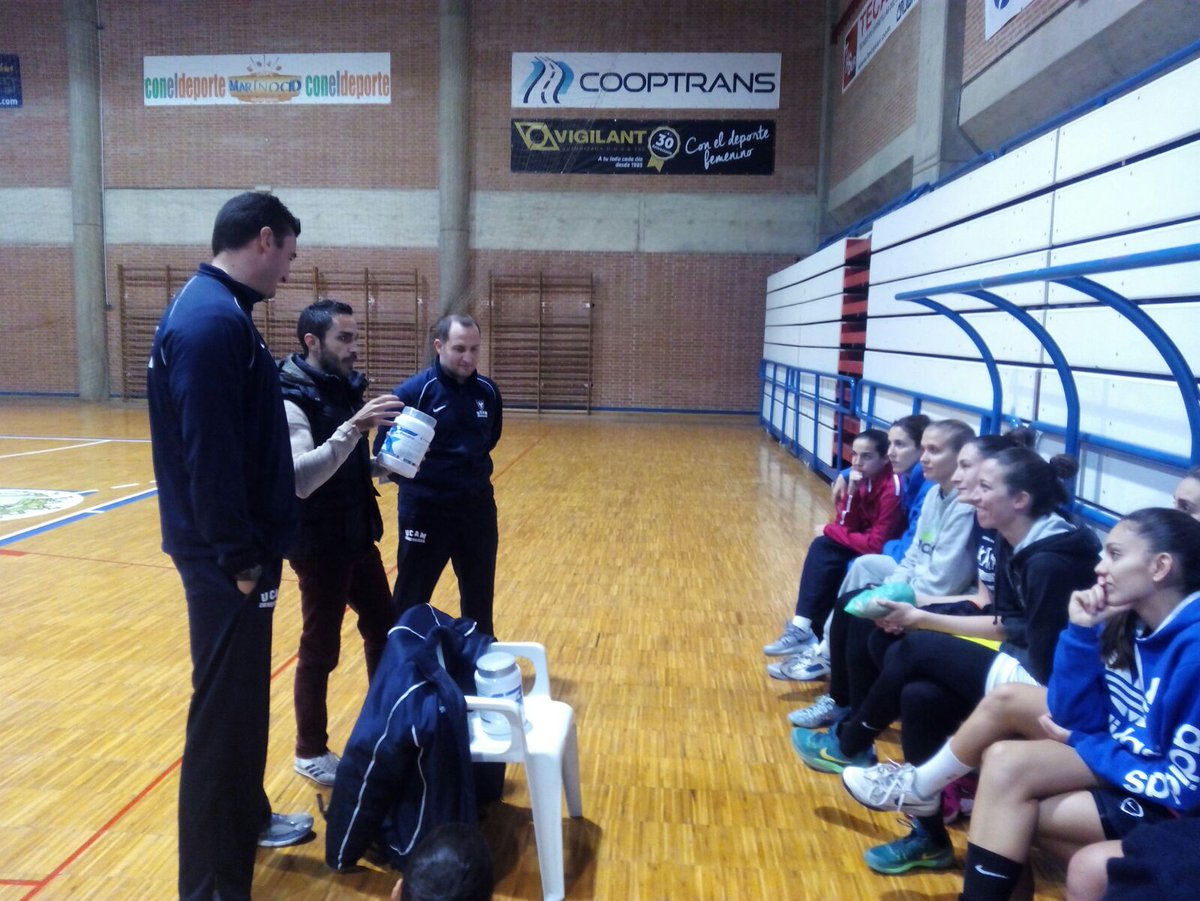 CardiosaluSport's tweet photo. En @UcamJairis ya tienen Procarb. @juanjmorillas les realizó ayer estudios antropométricos y explicó cómo tomarlo. https://t.co/qmdLxi7QhG