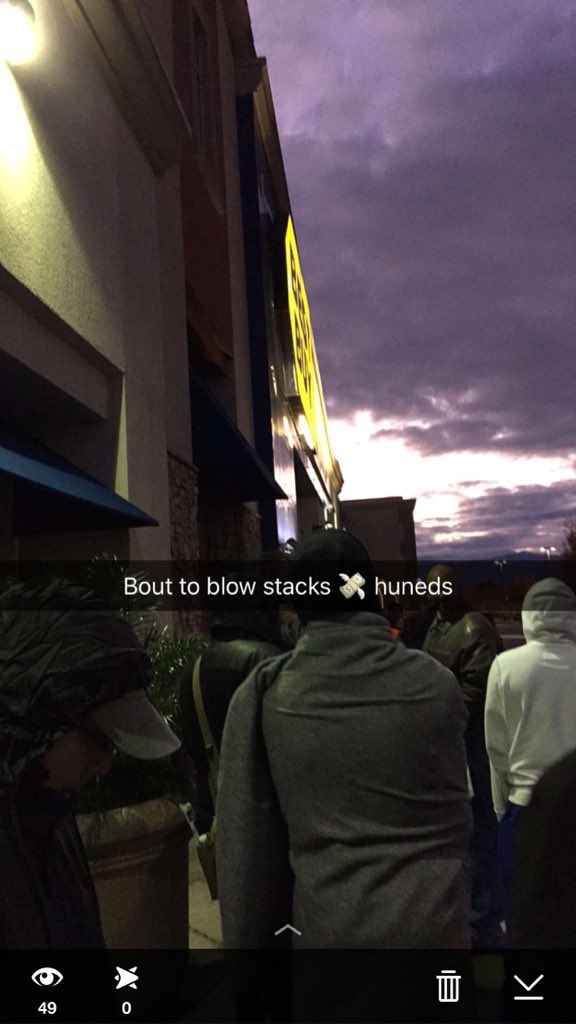 _CadillacJack_'s tweet photo. Black Friday 2k15 was very sucessful #treatyoself #huneds https://t.co/DOOfQScZxf