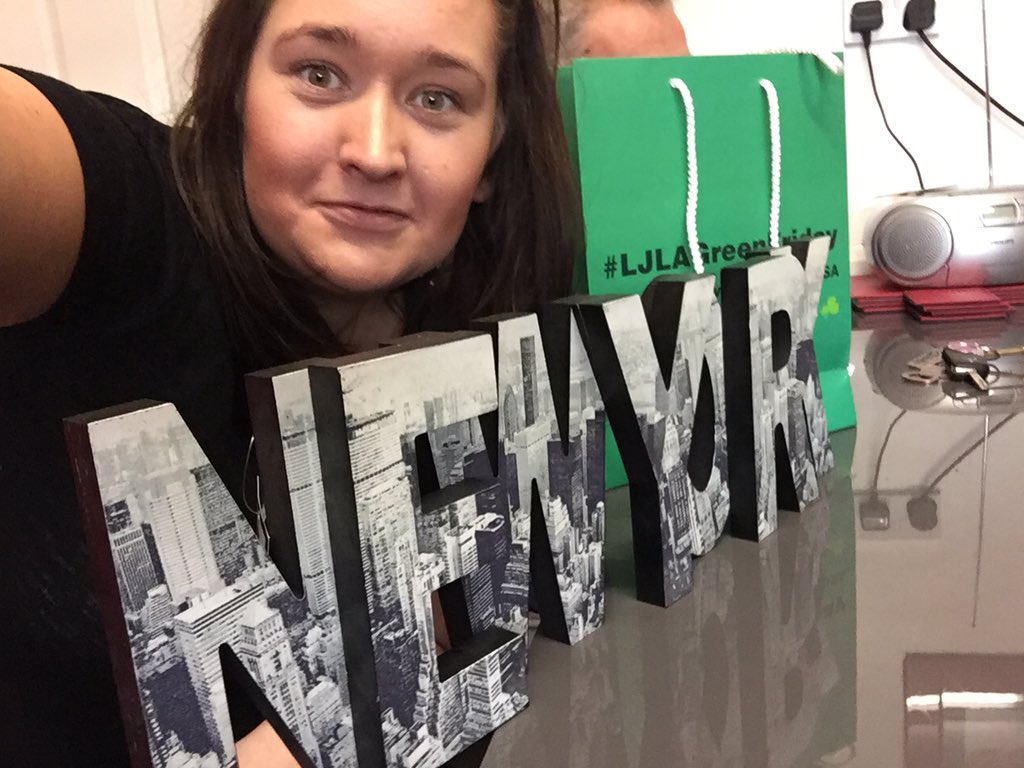 carly_rebek_xox's tweet photo. @LPL_Airport #LJLAGreenFriday #airportstaff i need to win! #retweet #NYC https://t.co/K9r5G8pGIY