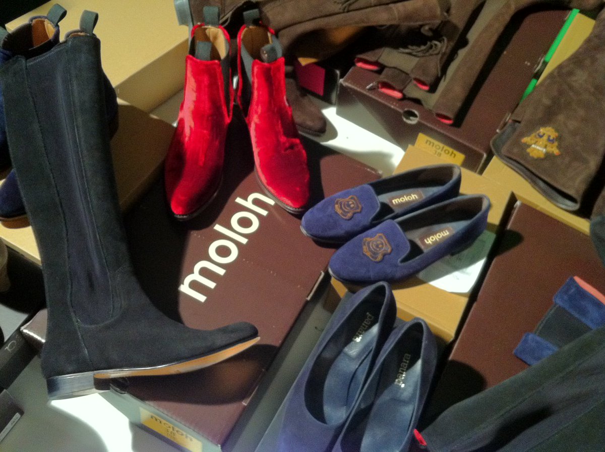 studiohireuk's tweet photo. Goooorrrrrgeous boots and shoes from @moloh_england at @studiohireuk today with photographer @ferlapaolo ! https://t.co/4JaDZmvw1I