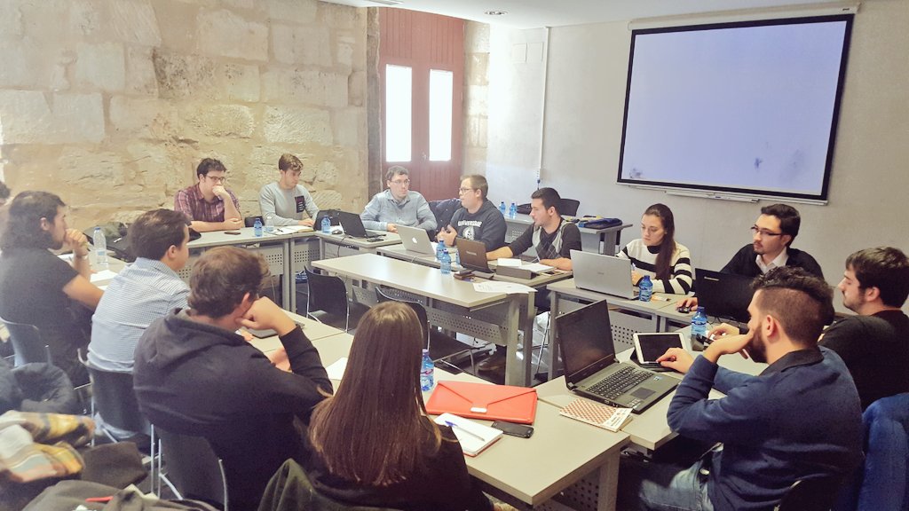 CREUPCREUP's tweet photo. Reunido el Comité de Asuntos Sectoriales para tratar los temas que preocupan a nuestras Sectoriales #56AGCREUP https://t.co/pwNClS0wKJ