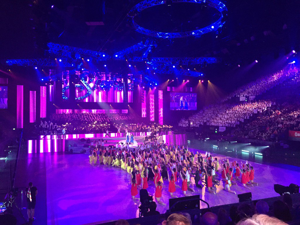 mserafim1's tweet photo. Brilliant performance by our indigenous soloists and indigenous dancers -School Spectacular. https://t.co/lS8y72V4v5