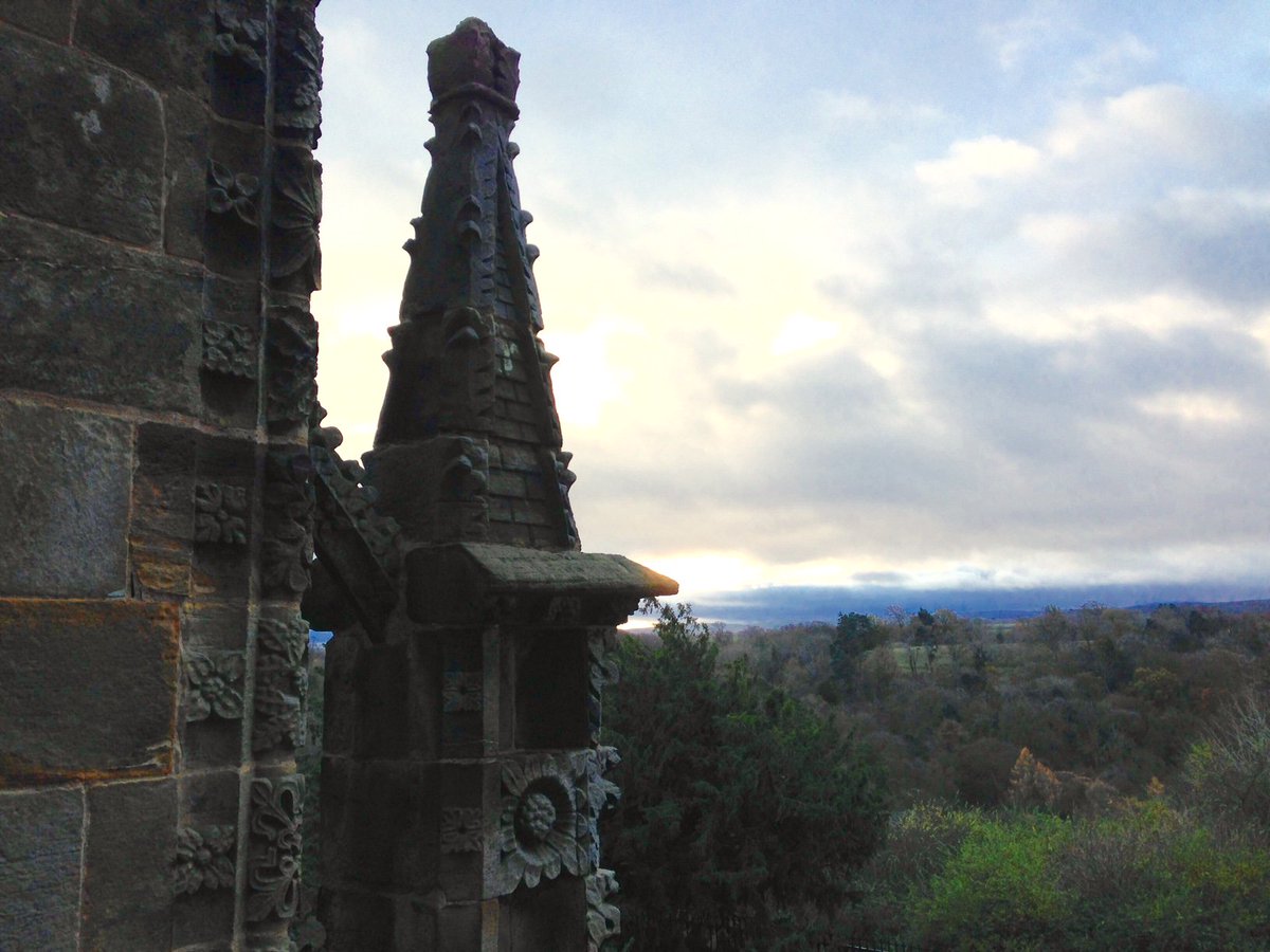 NBSCLTD's tweet photo. Lovely morning working on @Rosslynchapel https://t.co/FGkFCOiNeN