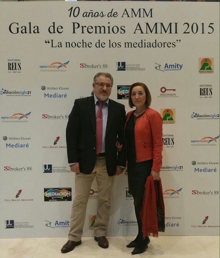 escribanonavas's tweet photo. @garrigues_es Que maravilla de Gala #PremiosAMMI2015 https://t.co/w5NB1mB3BI TFW dispute #mediation https://t.co/wG7N0AD9re