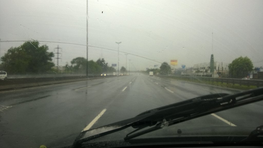 alansulli's tweet photo. Camino a @morfitelefe #Feriadolaborable https://t.co/NwSEXU6jKN