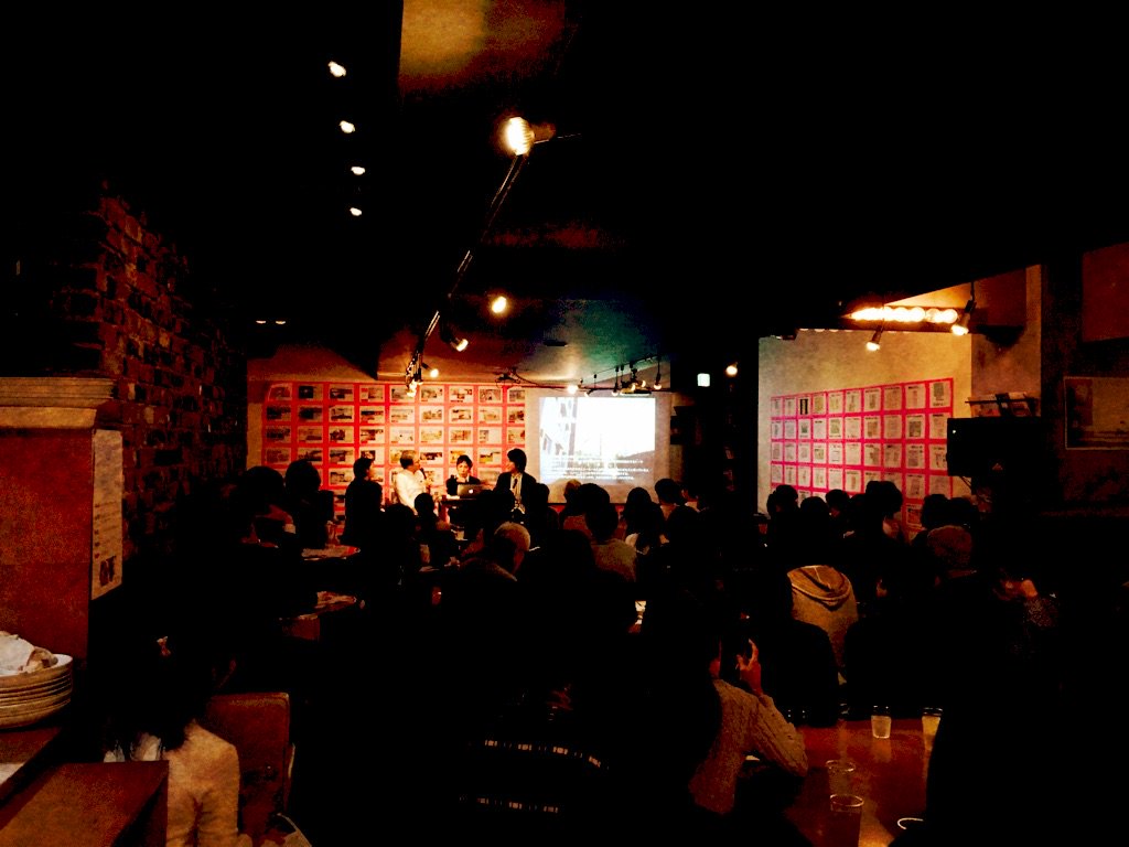 furutank's tweet photo. ニュー不動産展 セッション2「関西流ニュー不動産!えらんで、貸して、売って、いじって」はじまりました!満員御礼です! #ニュー不動産展 #ニュー不動産 #mdrz #digme #ディグミー https://t.co/1ox9kgfdK0