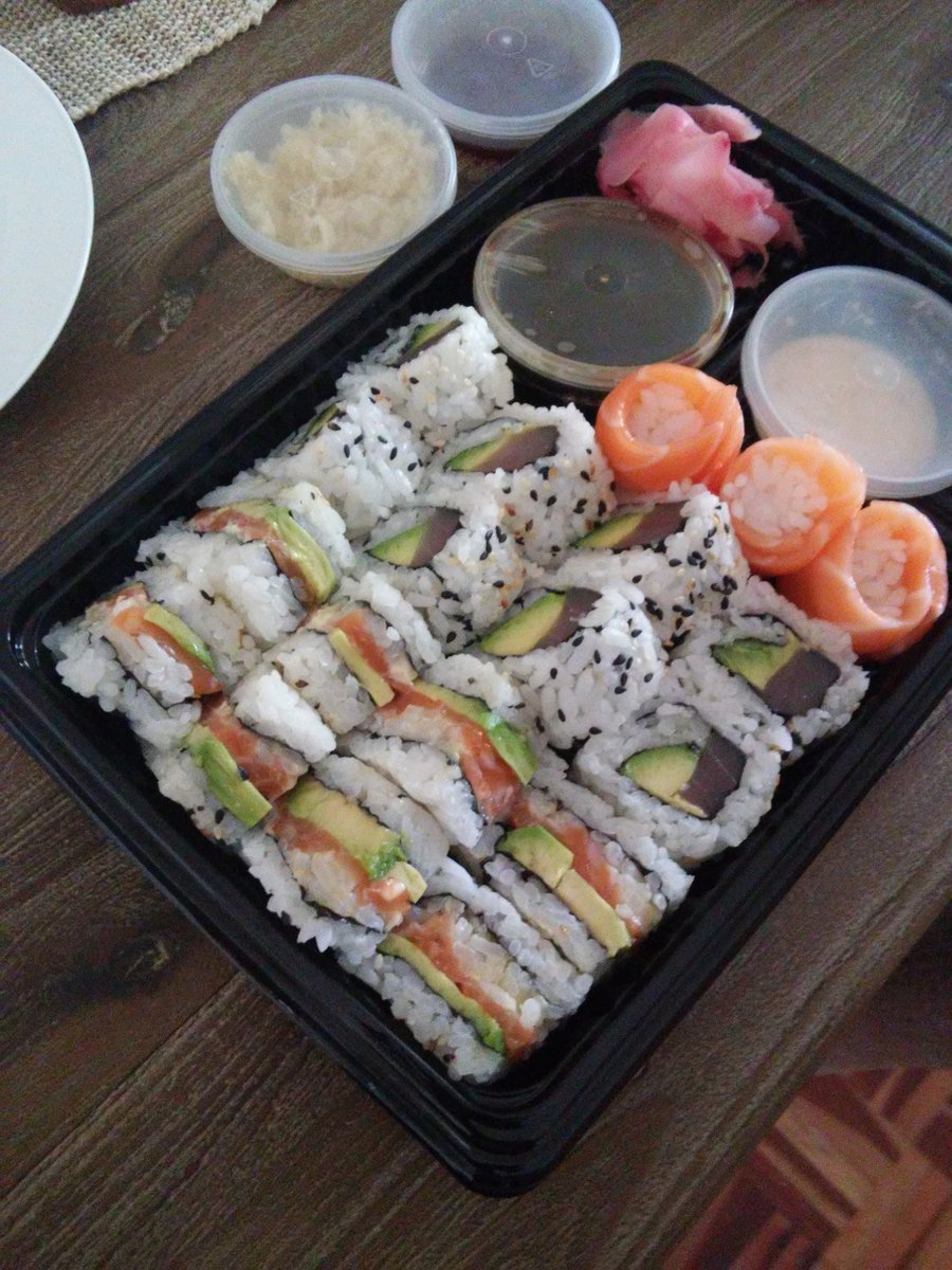 seeps001's tweet photo. @Uber_RSA ok you guys came through. I tried one more time ;)  #UberLUNCH thanks https://t.co/REM5L7AeR0