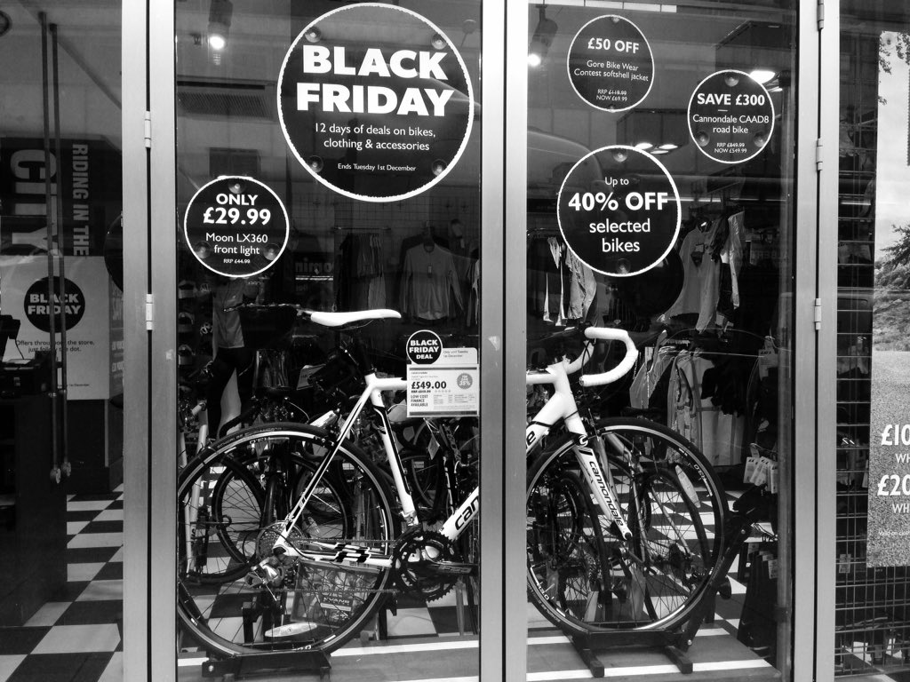 EvansCycles's tweet photo. Enjoyed @Diffusion #thefutureofinfluence talk! Now v. quick browse of #BlackFriday deals in Holborn b4 back to desk. https://t.co/bFNoWVkQ6i