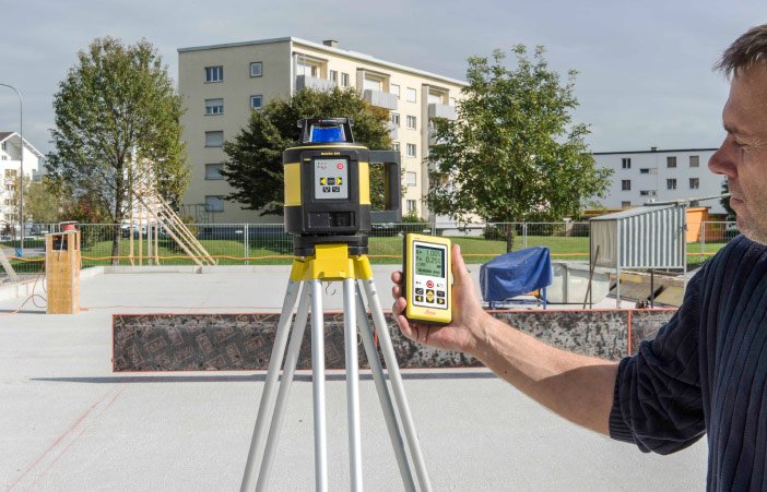 LeicaGeosystems's tweet photo. #LeicaRugby 820 and 840: First upgradeable #RotatingLasers on the market
https://t.co/qI2j5AW6Z5 https://t.co/fVHWN2ax30