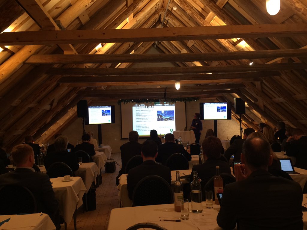 "Vi gir ikke sluttpakker, vi gir startpakker", Godt sagt av Ordføreren i Kongsberg. #oljenorge15