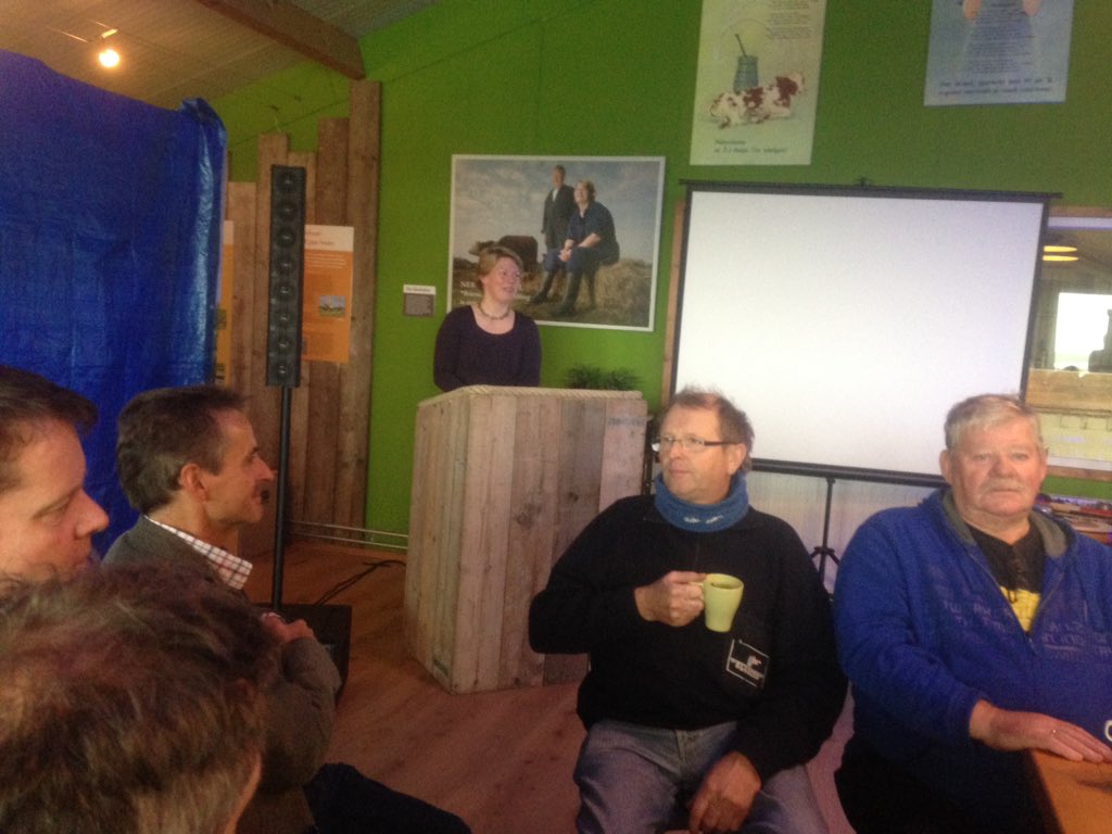 Welkomstwoord van <a href="/BoerinNeeke/">Boerin Neeke</a> tijdens opening van de weidevogeltentoonstelling #Terschelling