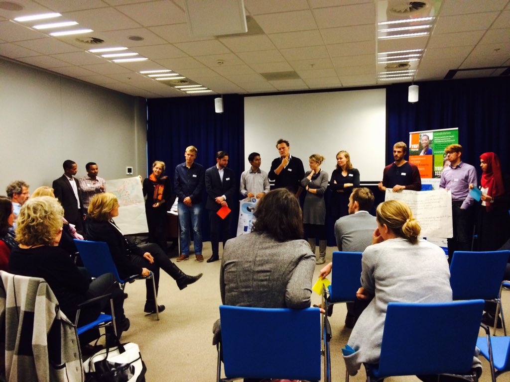 yepprogrammes's tweet photo. Discussing the trends #yeptains #yepprogrammes https://t.co/cavPRXIGgc