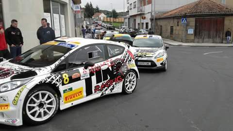 ManuRallyes's tweet photo. Hoy arranca la batalla por el Regional Gallego. Con una gran lista en el Ribeira Sacra. #CGR ¡Todos a disfrutar! https://t.co/x3UoOeMgDq