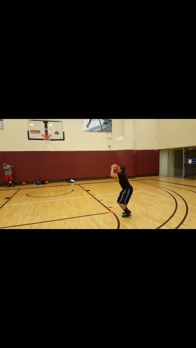 staysmoove1's tweet photo. Training https://t.co/o93xf8SiPE