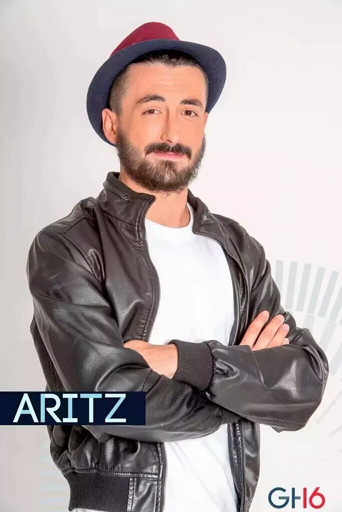t5granhermano's tweet photo. ¿Quién quieres que sea el expulsado? 
RT - MARTA
MG - ARITZ. #Gala13GH16 #GHDirecto https://t.co/ZvsmNNxoUg
