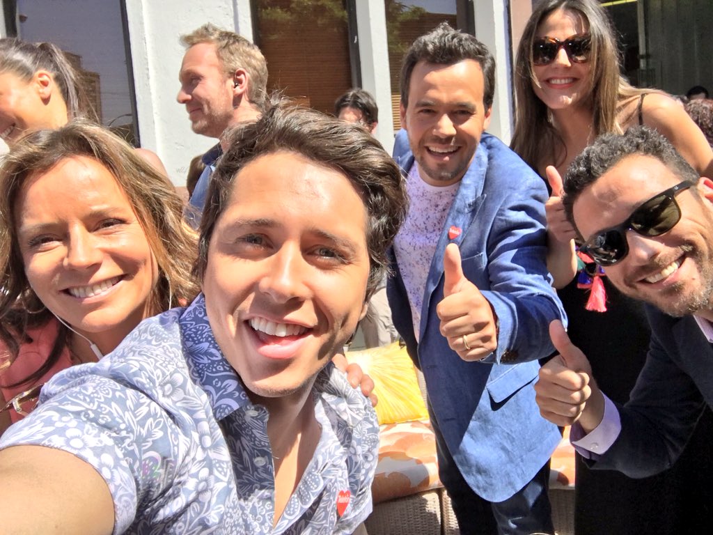 Karol_LuceroV's tweet photo. Comienza ya la #Matinatón síguela en @Mega ...ya volvemos a las 12 con @muchogustoMEGA La @Teleton #LaHacemosTodos https://t.co/4wzv41DXjA