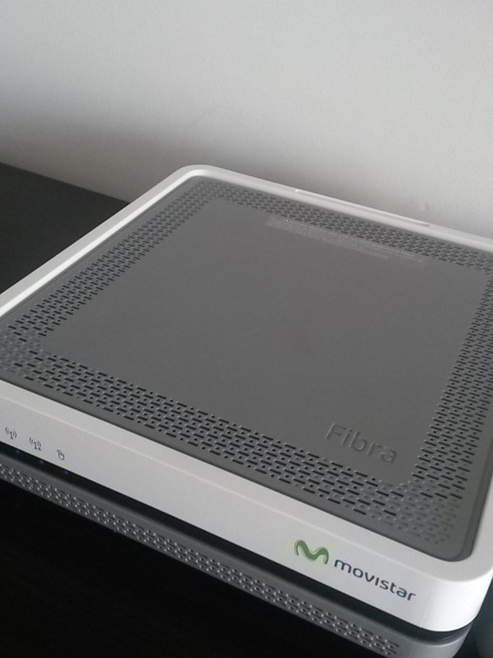 PakoTTR's tweet photo. @Movistar ahora si!!! Por fin vuelvo a disfrutar de Internet desde el sofá.  #Gracias !! https://t.co/aXK2FHbwBq