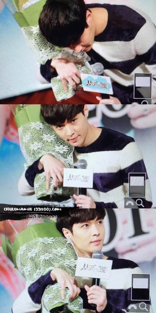 EXOGlobal's tweet photo. [PREVIEW] 151127 Lay @ 'Oh My God' Movie Meeting in Shanghai Cr: cheremamie https://t.co/bULkzM8yr2