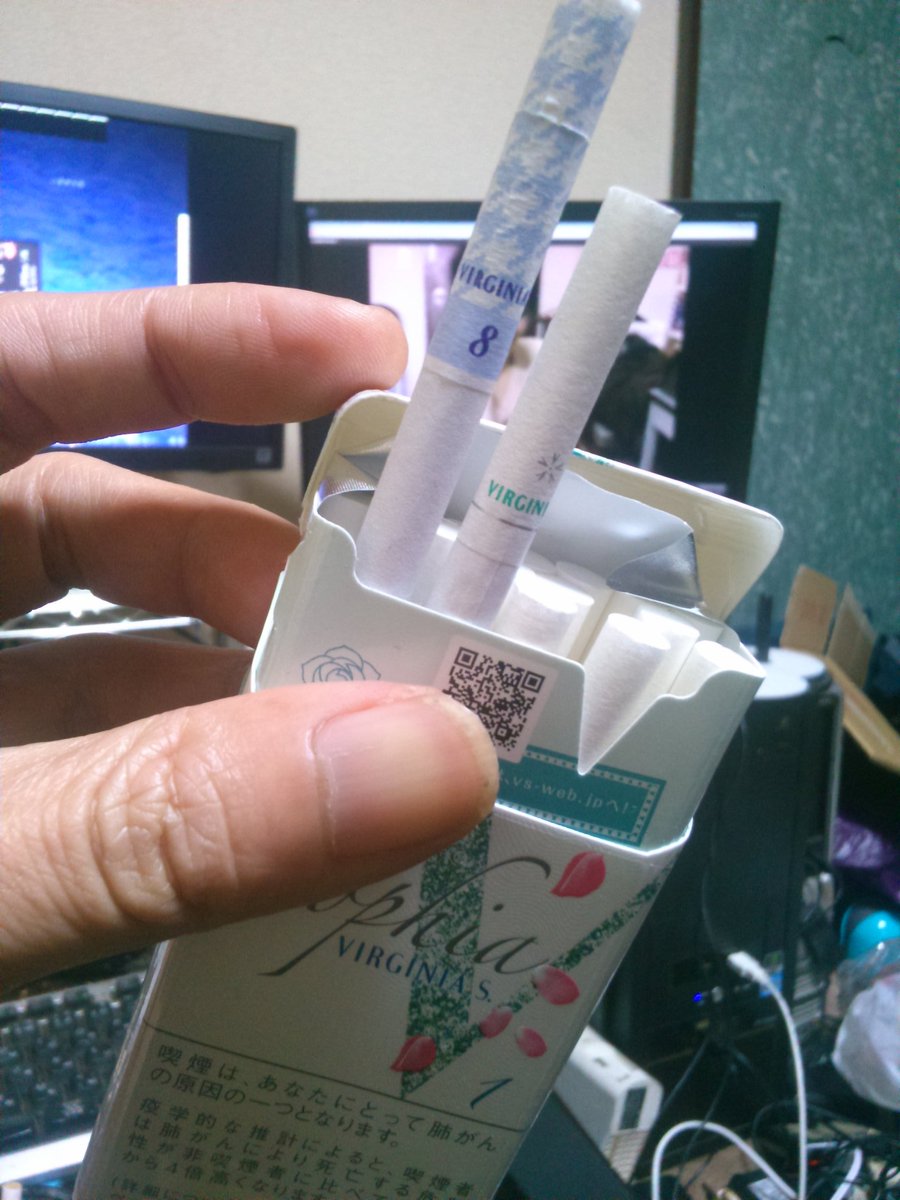 タノムサク鳥羽 Auf Twitter 俺が愛飲するタバコ バージニア 1m なぜか１本だけ 柄のついたフィルターのがあったので 当たり とか思ったら ただ間違って１本だけ８mが入ってただけだった でもこれって凄く珍しくない 俺は初めて見たんだけど T Co