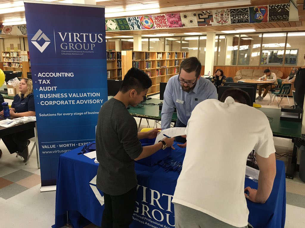MrMcFarlen's tweet photo. Great turnout for the @CTFinancialFair today! Lots of learning going on! @Conexus_CU @VirtusGroupLLP #FLM2015 https://t.co/945653uIrX