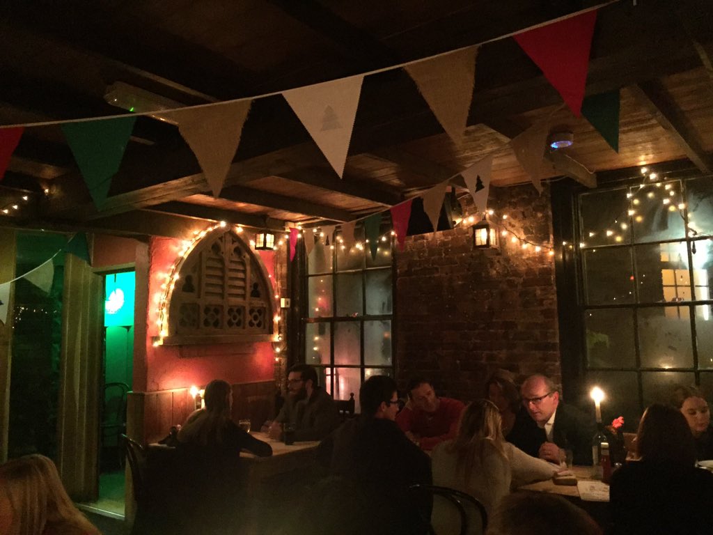 ExeterNightOut's tweet image. Guess where it's at tonight RIGHT. NOW. in #exeter?
Well, duh.
@exeterfirehouse 
Candle lit, atmospheric, pizza #yes