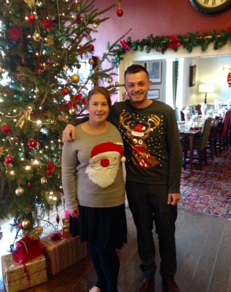 wellingtonhote1's tweet photo. A year ago today!! Join Tom in your best Christmas jumper on Monday and he will buy you two pints!! #loveyourlocals https://t.co/QA2naMgOLR