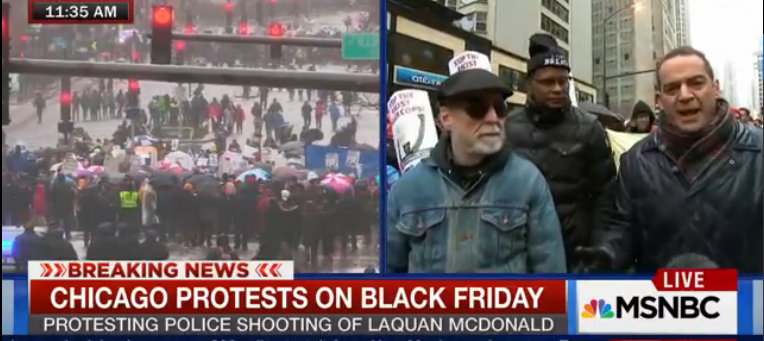 MSNOWNews's tweet photo. Chicago demonstrators gather on #BlackFriday in protest of shooting death of #LaquanMcDonald https://t.co/RyvtBtqWb6 https://t.co/Mow1nO6qB7