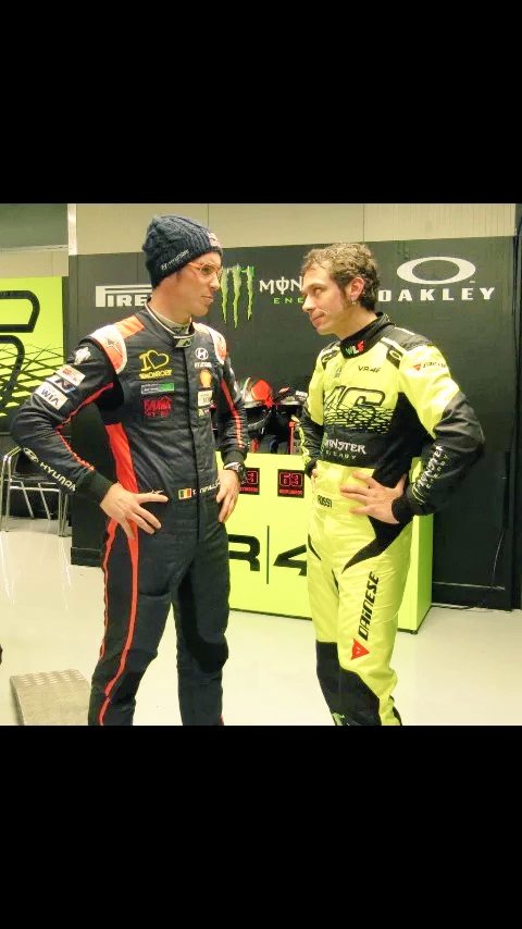 ririnolvyana's tweet photo. @ValeYellow46 @UccioYellow46 @RobertoBrivio #ForzaVale Goo46 #SupportVR|46 ciao 46 ♥ #MonzaRallyShow https://t.co/kTROvtDeD3