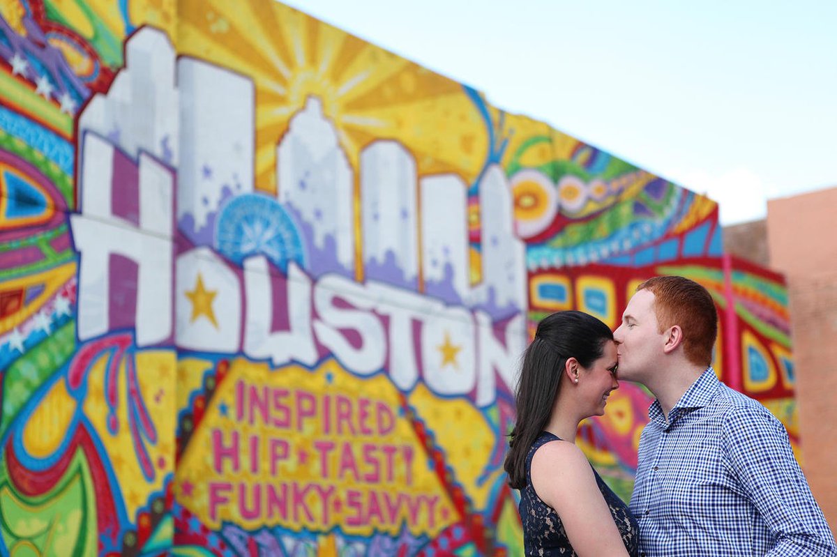 VisitHouston's tweet photo. #PhotooftheDay Can you feel the Htown love? Photo by @gg_photography #MyHouston #HoustonMural https://t.co/ltV024RLzf