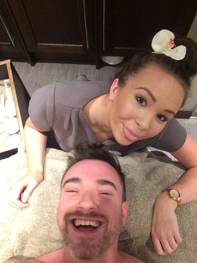 edjames_'s tweet photo. All set for a facial with Libby @RW_Birmingham @EFMEDISPA https://t.co/BhXX2n0ebd