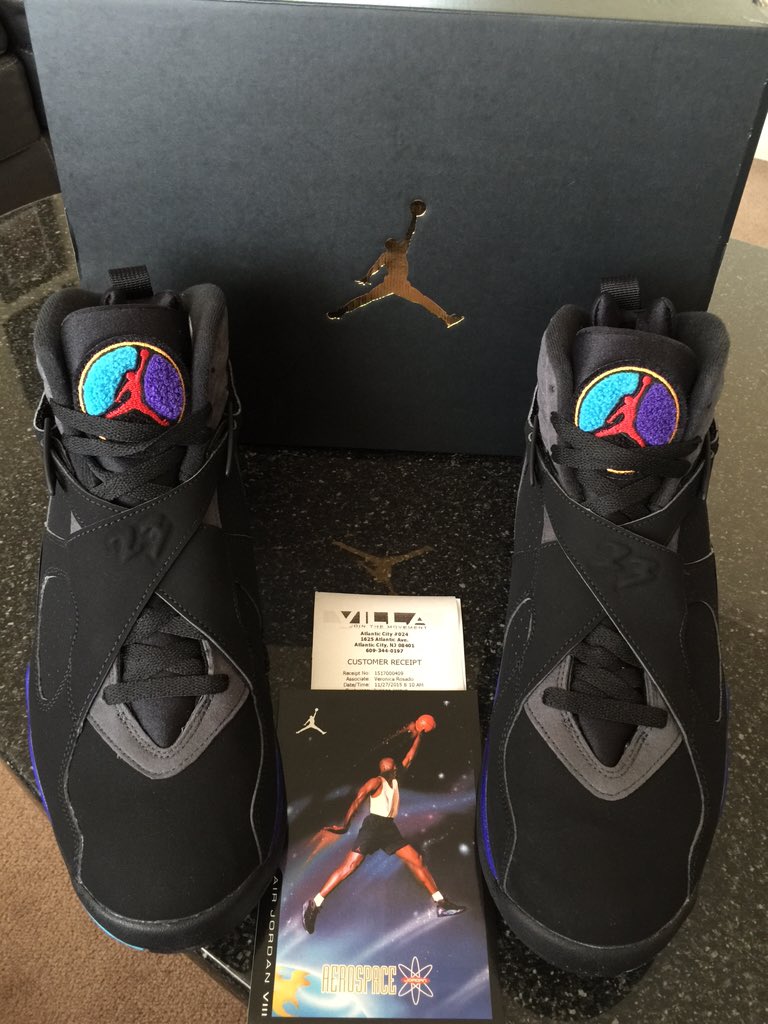 MR_CALL_DUTY's tweet photo. @RUVILLA S/O To @RUVILLA for my Shoes Thanks Very Much guys ππ I am 100%#π΅π· #SheakerHead π https://t.co/gOhhITZQf3